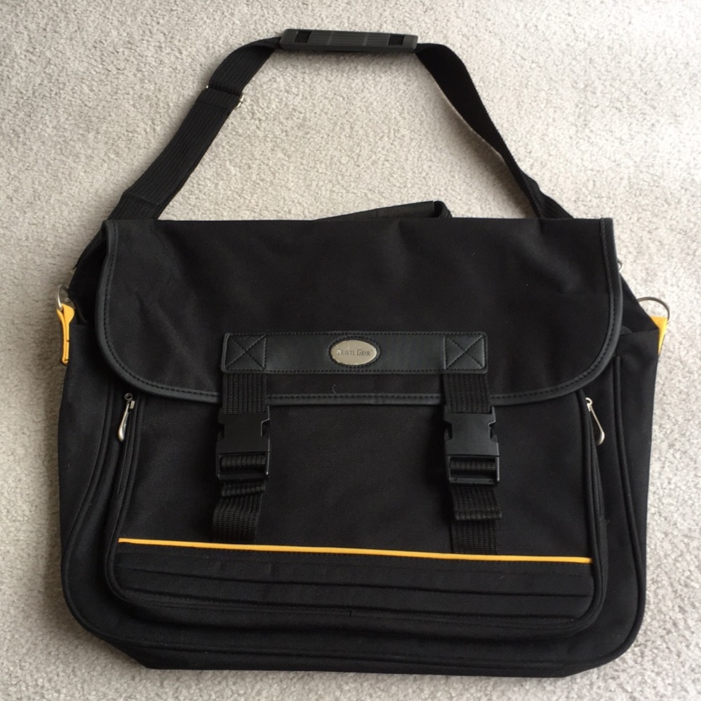 Travel Gear Messenger Bag